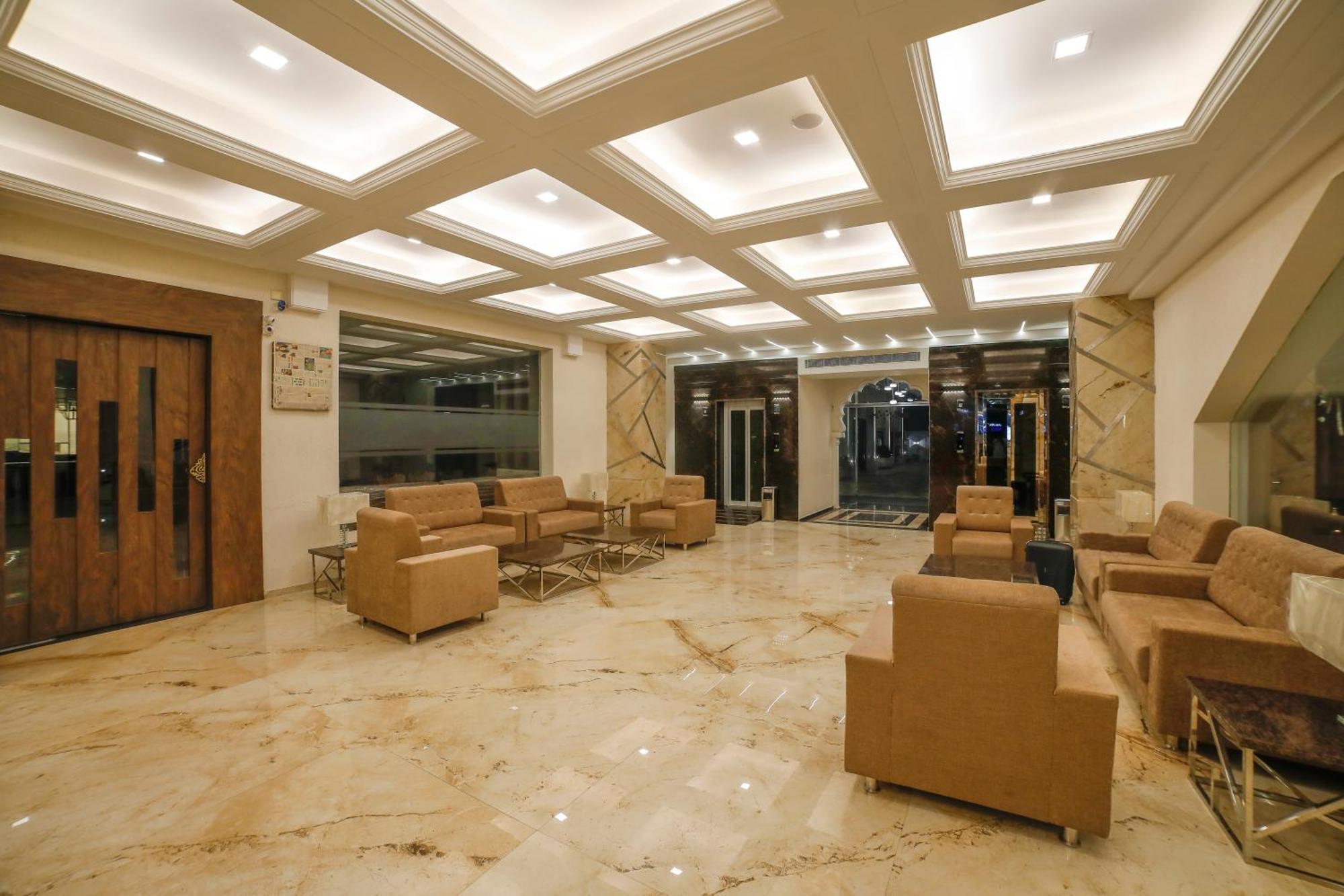 Hotel Annapurna De Royal Guntūr 외부 사진